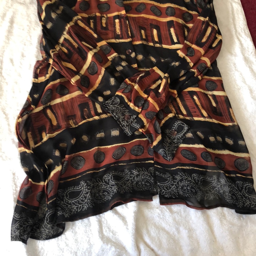 Button down - Picture 2 of 2